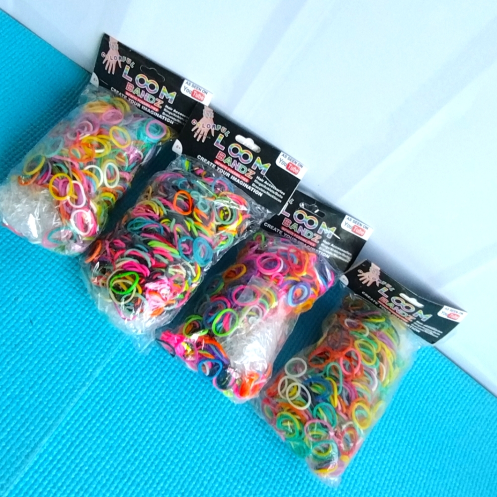 Loom bandz (Four) As seen on YouTube